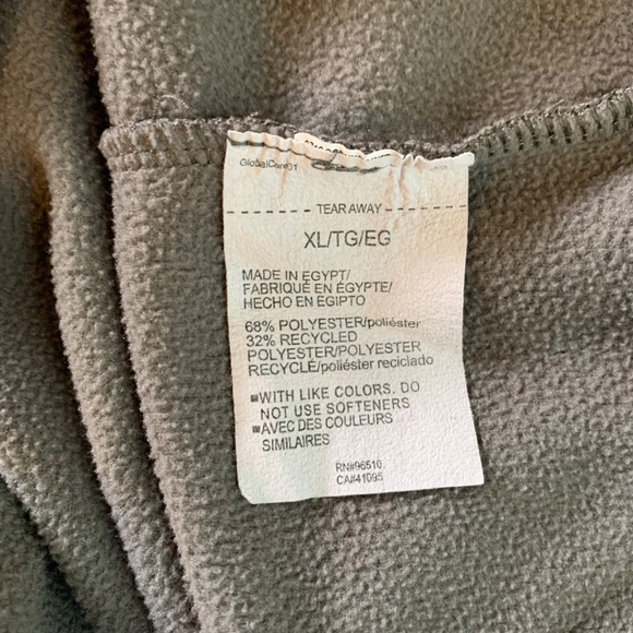 Men's Under Armour Gray 1/4 Zip Performance Pullover Top Size XL - Picture 4 of 5